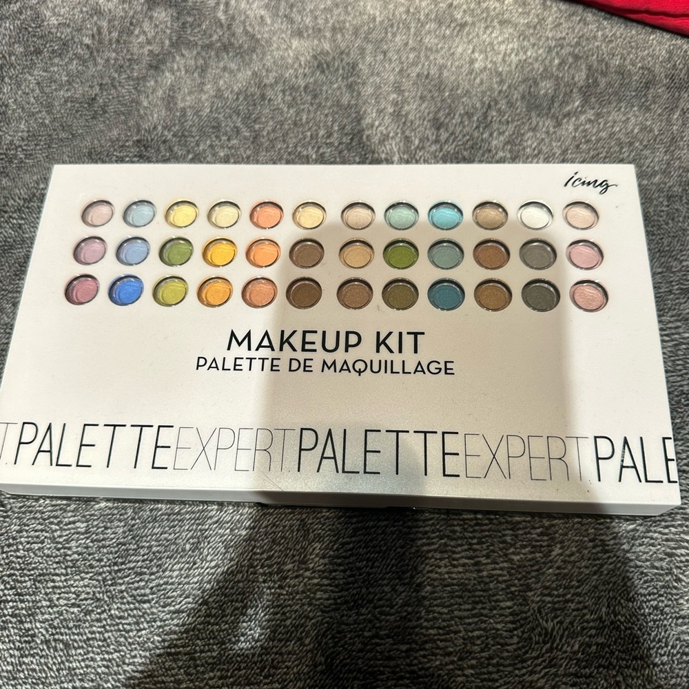 Icing makeup Palette for Beginners: Used twice